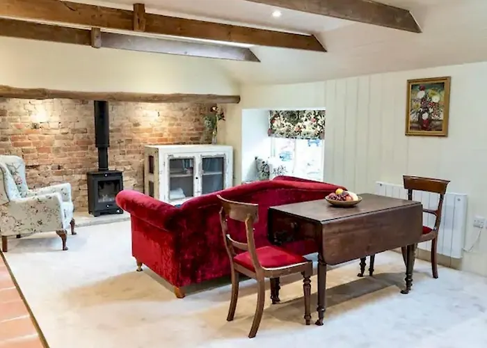 Pass The Keys Goose Feather Barn, Wedmore Luxury Cottage For Two
