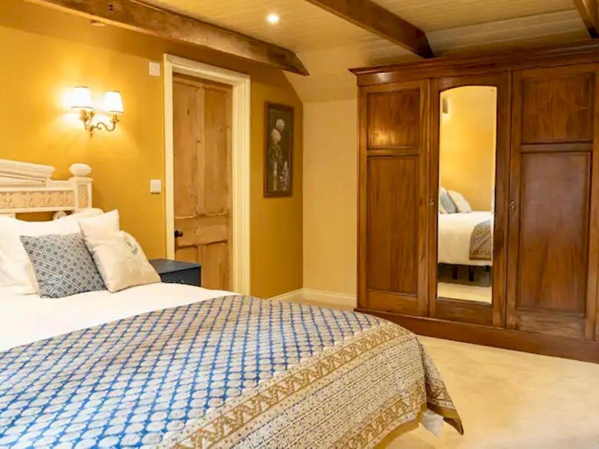 Pass The Keys Goose Feather Barn, Luxury For Two Holiday home *